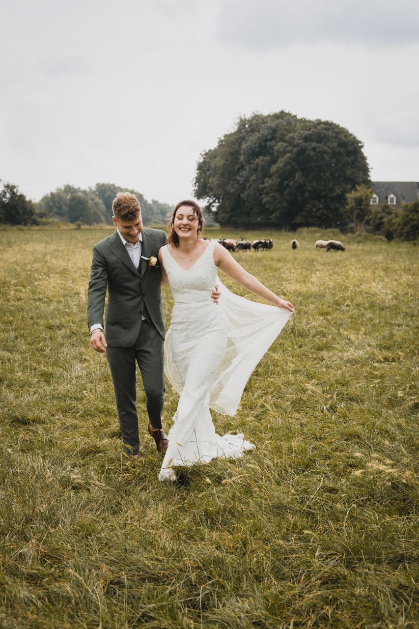 visagist Look Beautiful - Koppel: Karin & Maurice, Fotograaf: Stories About You
Videograaf: Jippey Media, 
Locatie: De Zoete Geest, 
MUAH: Look