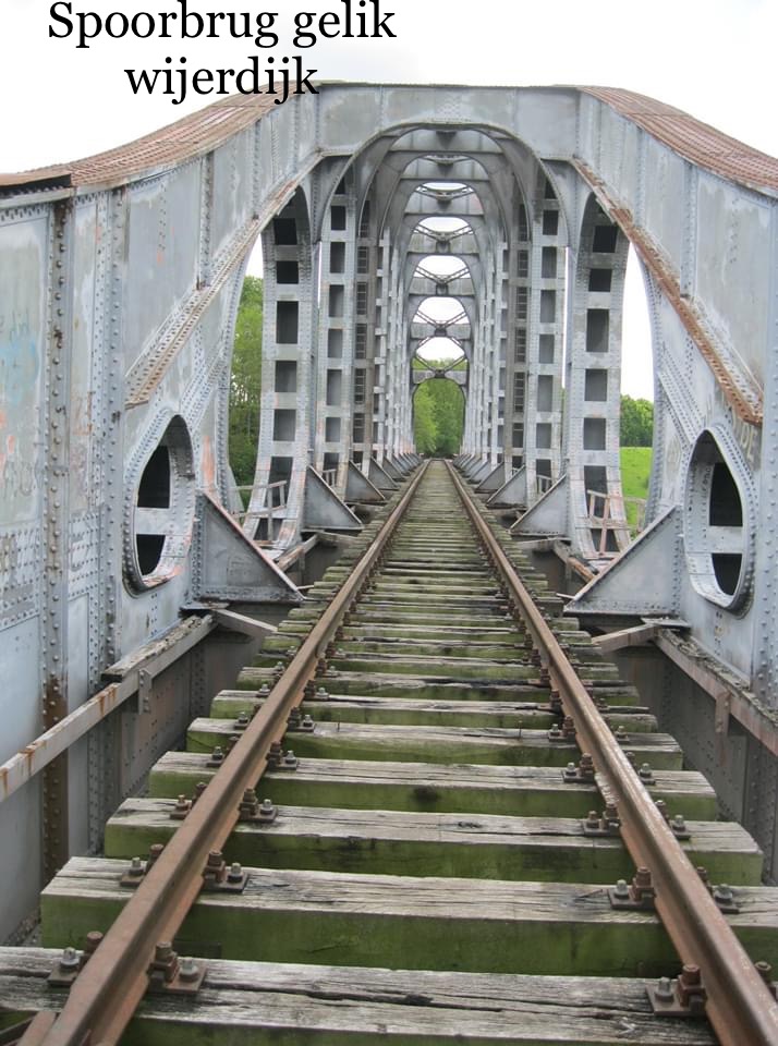 fotograaf Sascha - Mooie locatie voor een shoot. Verlatzn spoorwegbrug