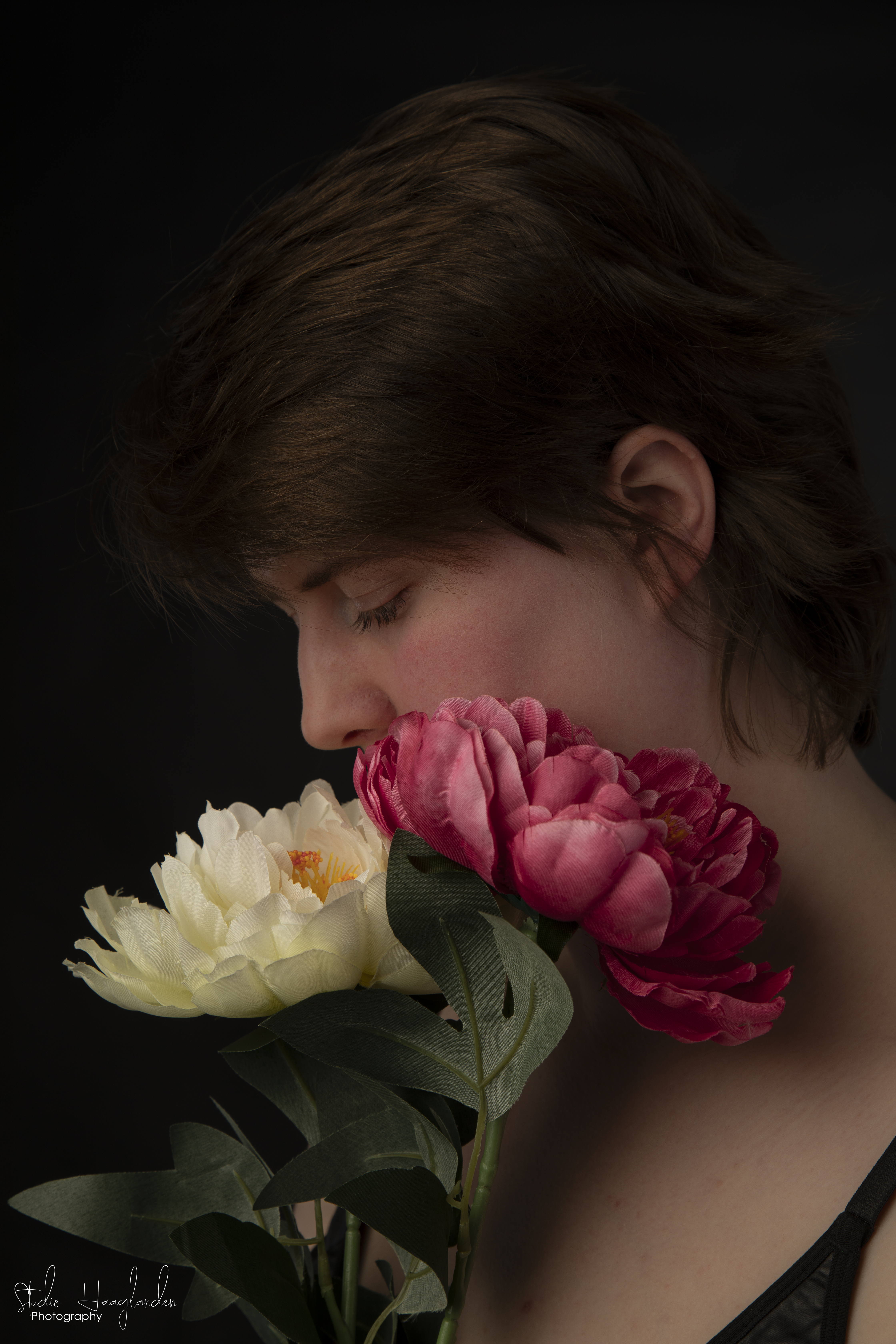 model Dragempire Emerald  - Artestiek met bloemen 